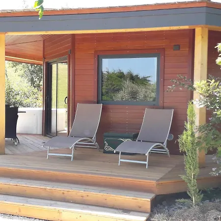 Bed & Breakfast Trésors De Campagne,spas Privatifs 3*