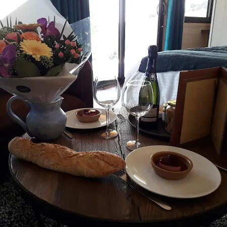 Trésors De Campagne,spas Privatifs Bed & Breakfast 3*