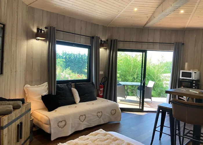 Couette-café Trésors De Campagne,spas Privatifs 3*