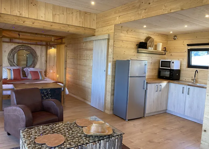 Couette-café Trésors De Campagne,spas Privatifs 3*